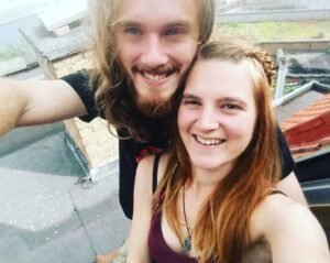 Sparkling eyes build the world