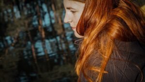 Red haired girl, Henna